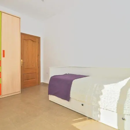 Aba Villa *