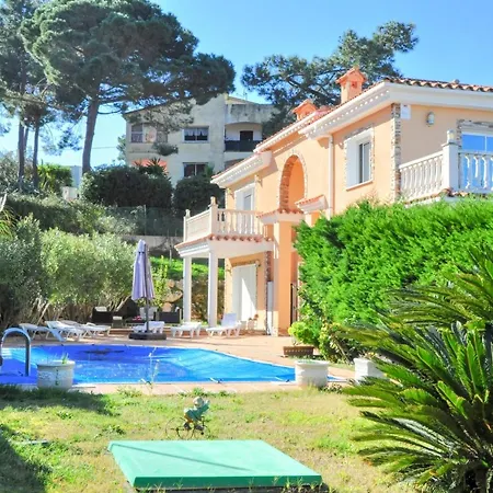 Aba Villa